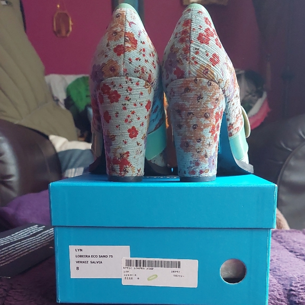 Floral Fluevog Shoes with Faux Fur Trim - Picture 3 of 4